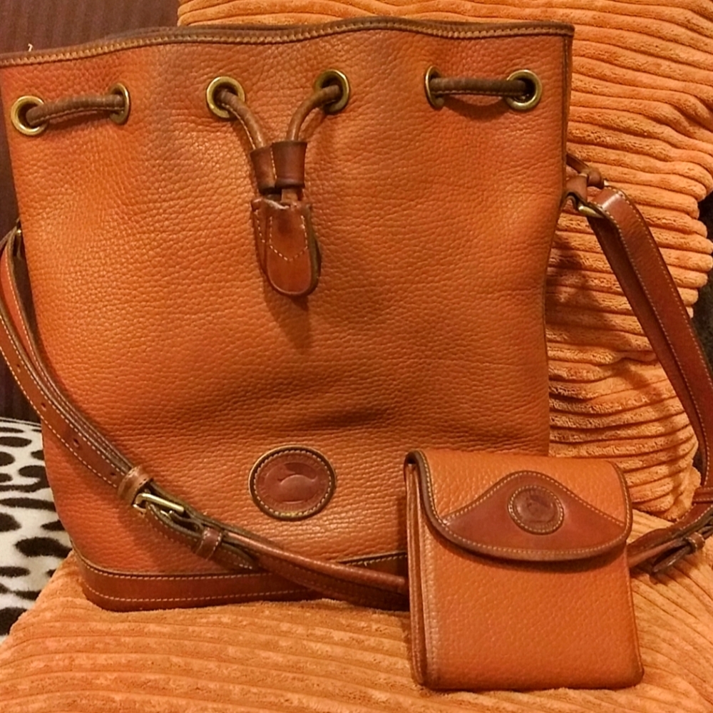 🤎VINTAGE DOONEY & BOURKE LEATHER BAG With WALLET🤎